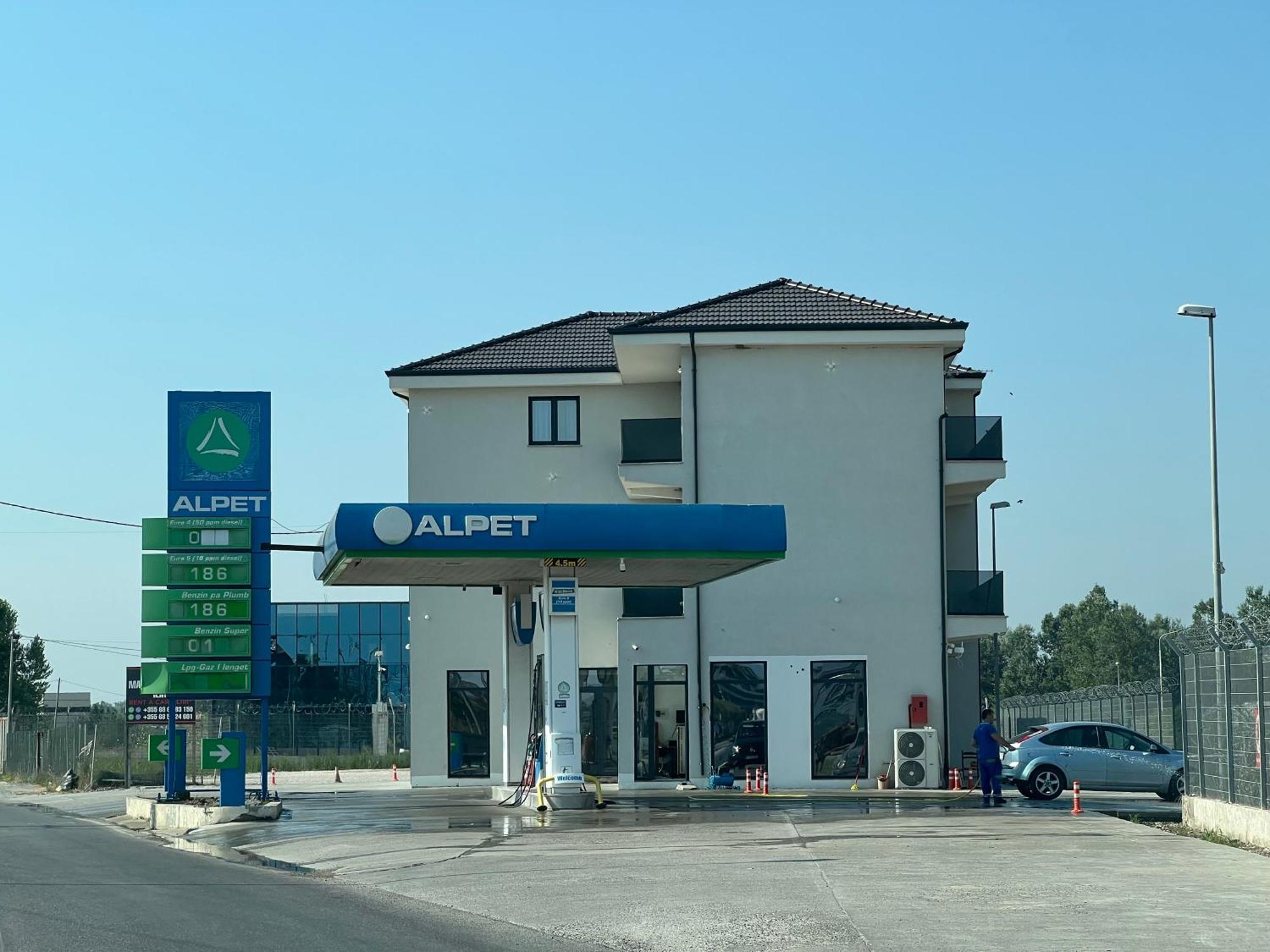 Side Airport Hotel Круя Экстерьер фото