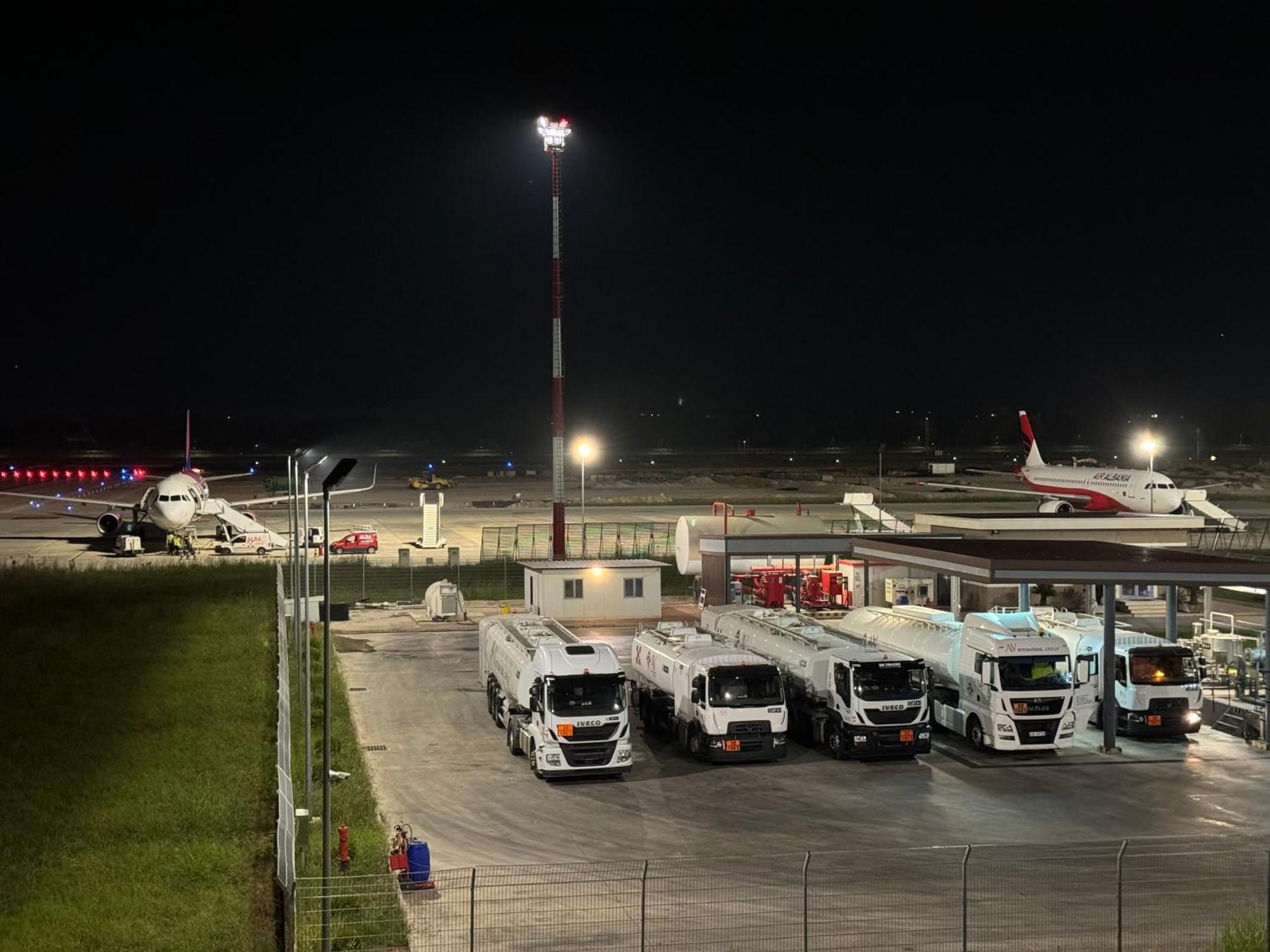 Side Airport Hotel Круя Экстерьер фото